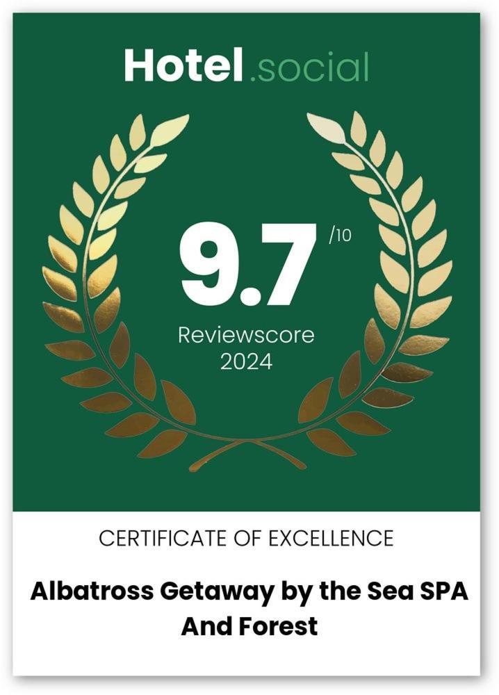 Albatross Getaway By The Sea, Spa And Forest With A Terrace Ķesterciems Екстериор снимка